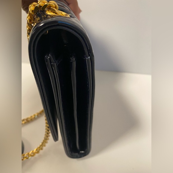 YSL MEDIUM VICKY WALLET IN A CHAIN MARINE BLUE (NOT BLACK) PATENT LEATHER - Picture 5 of 12